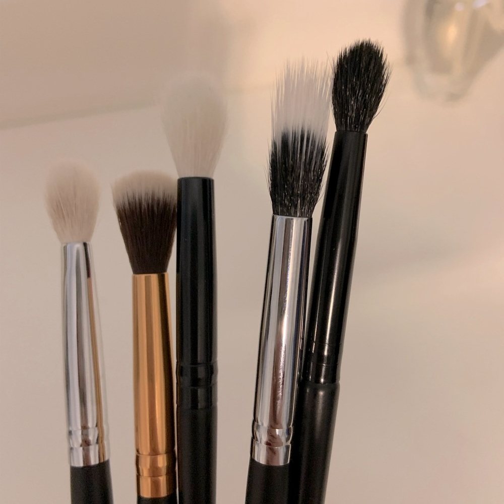 Morphe and Lamora Brush Set